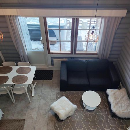 Villa Soepoe Moekki Himoksella Palveluiden Vieressae Jämsä Esterno foto